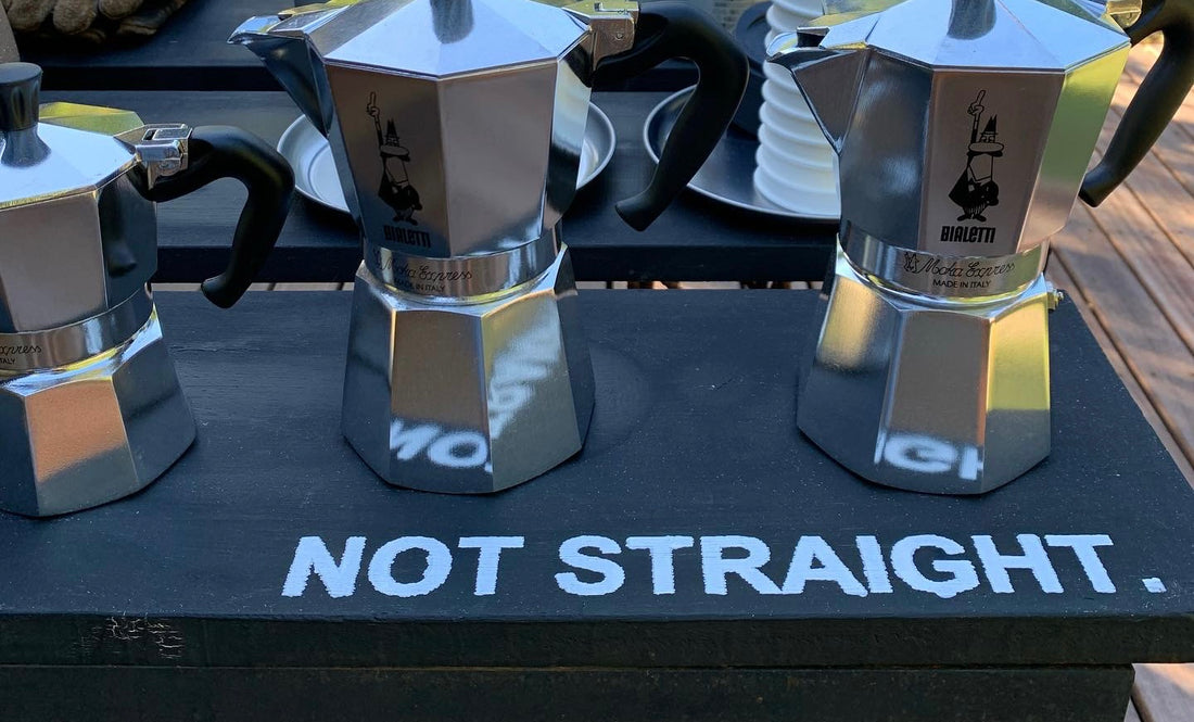 カフェメニュー・2024年からは週に一度特別なケーキをご用意します。